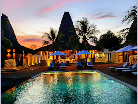 Luxury Freehold Oceanfront Resort - Indonesia