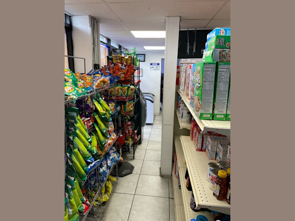 Scalable Deli and Convenience Store For Sale in NY