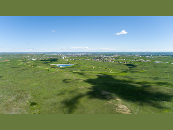 325.9± Acres Adjacent to Golf Course in Gillette