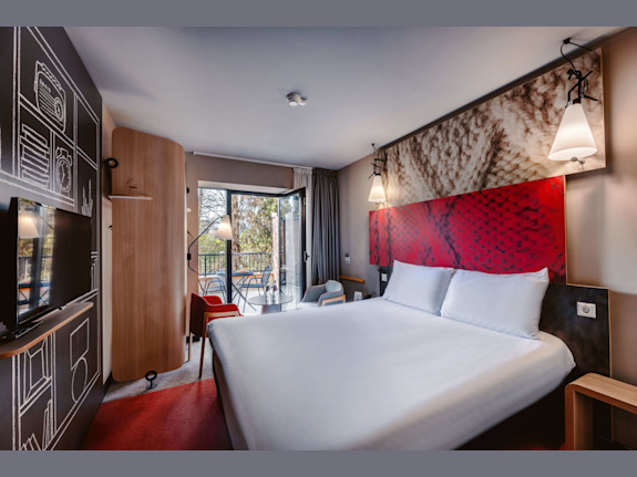 Rare Investment Opportunity: thriving Hotel in the