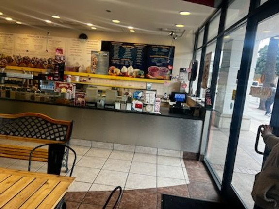 Premiere Location/ Cold Stone Creamery /For Sale