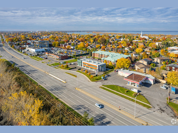 New commercial spaces and offices La Prairie