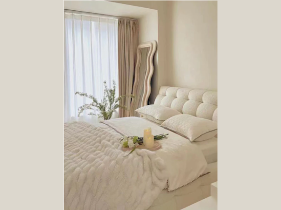 Aesthetic Bedding & Luxe Decor Essentials