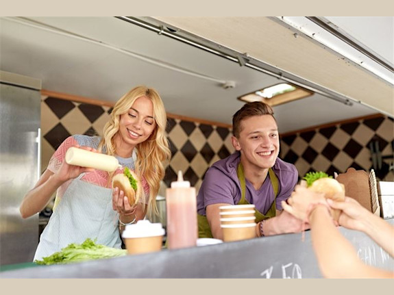 Make an Offer / Fully Equipped Food Truck in Charlo