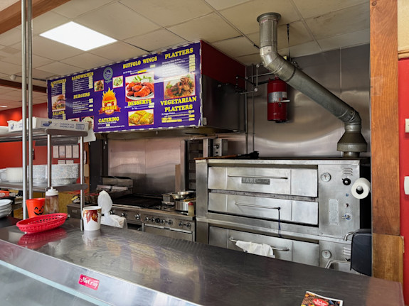 Pizzeria and Sandwich Shop, High Traffic Location