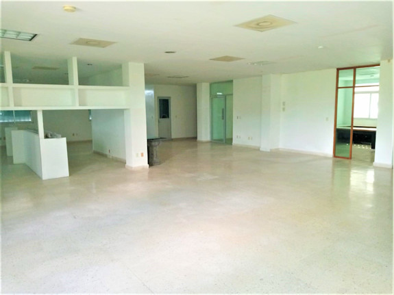 Building for Investment in Cancun