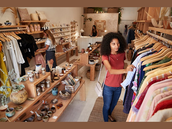 High-Margin Retail Boutique in Prime Location