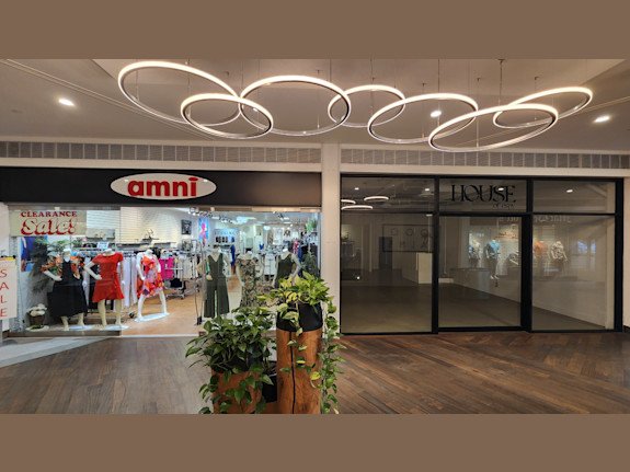 Modern Retail Unit Downtown Kelowna