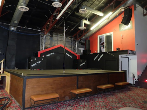 Fort Wayne Indiana 9500 SF Adult Club