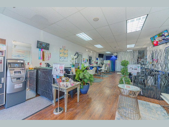 Hair Salon and Spa for Sale in Albany County