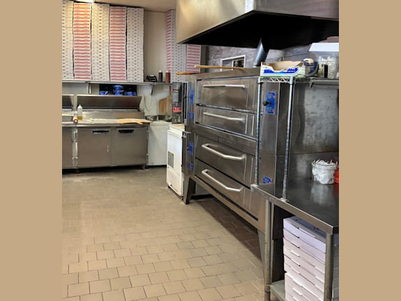 Established Pizzeria for Sale in New York