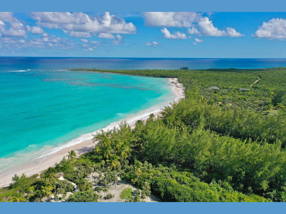 Luxury Beach Front Development in The Bahamas