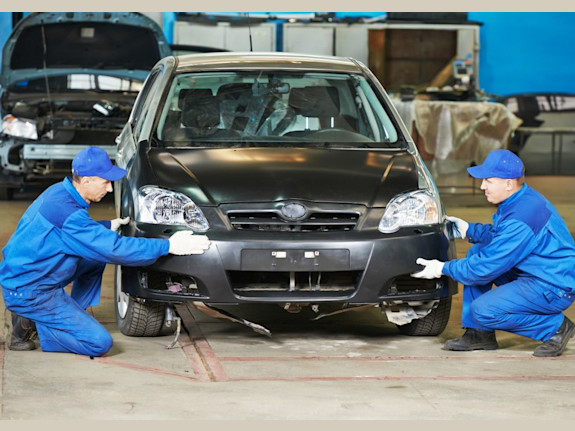 Thriving Commercial Auto Body Shop - $40K Down - SBA Pre-Qualified