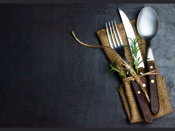 Modern Neighborhood Diner with High-Traffic Corner Location