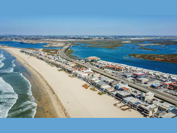 Standalone Restaurant With Real Estate Included