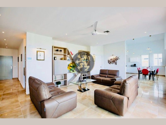 4Br Penthouse — Maho Reef — Sint Maarten