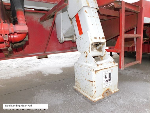 1981 Fontaine       Drop Deck Trailer With Crane