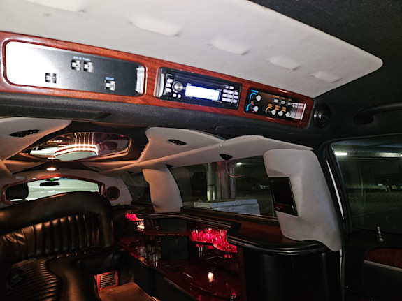 Limousine-Car Service