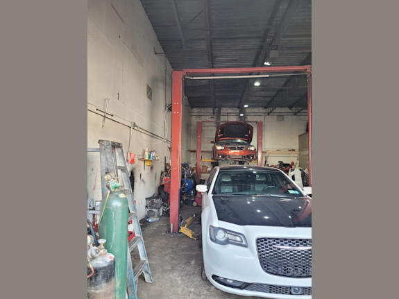 Profitable Auto Body Shop for Sale