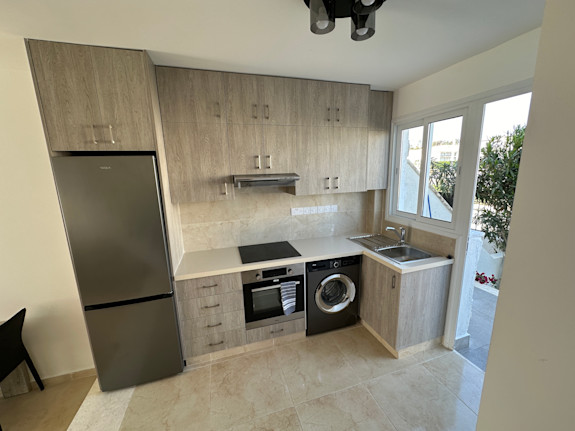 Fully Furnished 2-bedroom Townhouse in Paphos