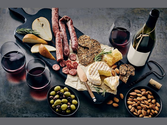 Live Music Wine Bar with Indoor & Outdoor Settings