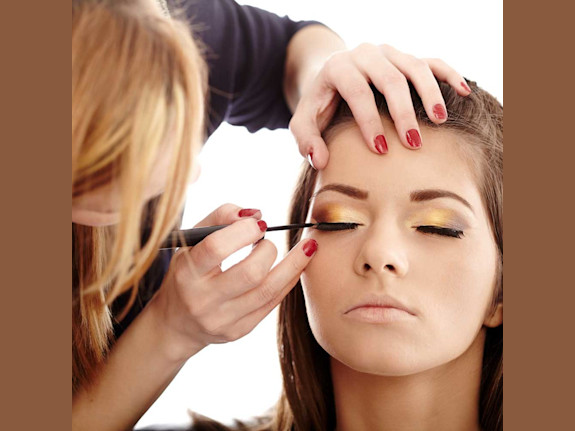 Accredited Makeup Artist/Special Effects School