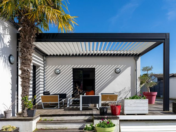 Awning Company Selling Unique Product Territory