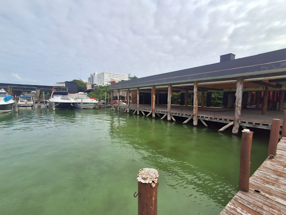 Waterfront Restaurant Space – Cancún Hotel Zone