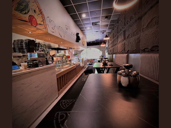 Absentee-Run Pizzeria With Big Growth Potential