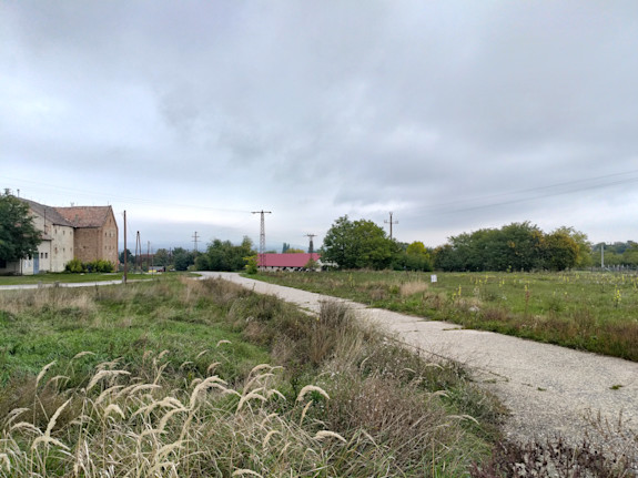 Massive Mixed Zone Plot 30 Min From Budapest