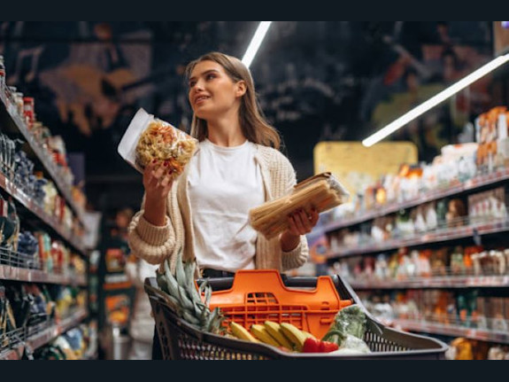 Established Grocery Store - Very Busy