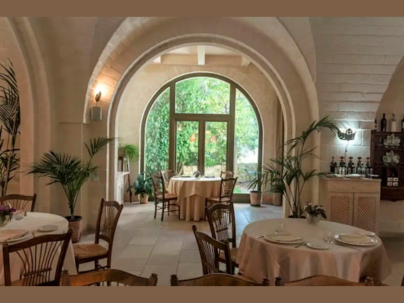 Luxury 5-Star Hotel for Sale in Puglia - Itália