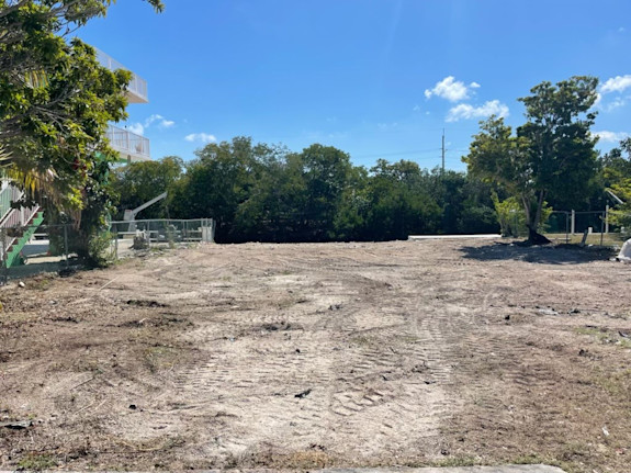 Rare Waterfront lot in the Florida keys