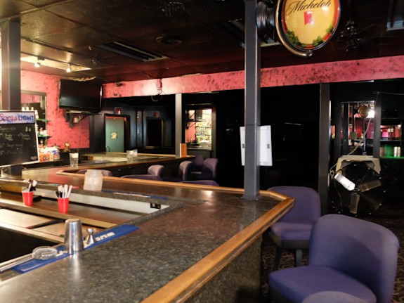 Profitable NC Topless Adult Club with Liquor