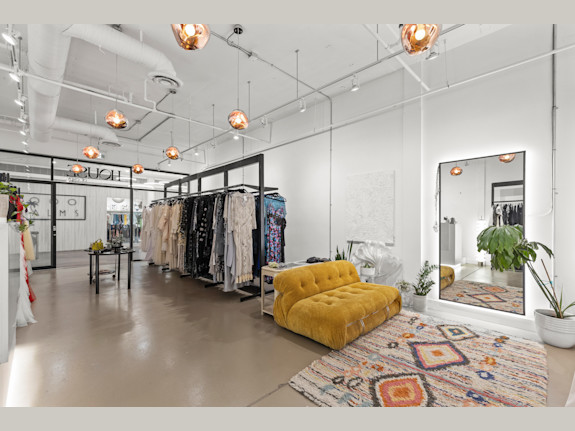 Modern Retail Unit Downtown Kelowna