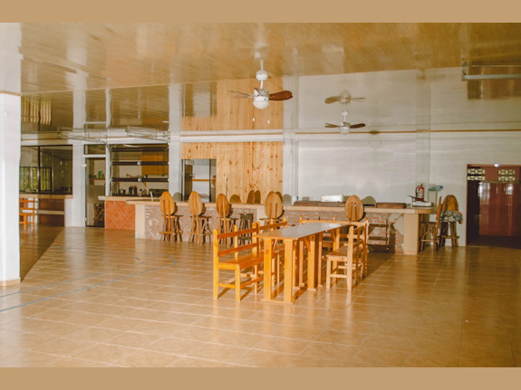 Tropical Estate in Tarcoles – 14 Bedrooms, Pool,