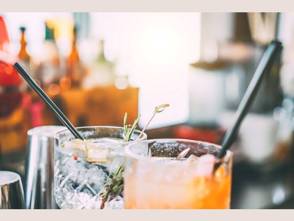 Trendy Restaurant & Bar in E. Iowa