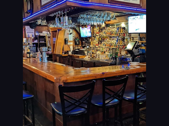 Restaurant w/ Bar for Sale in New York