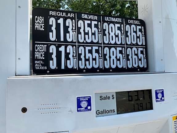 Commercial Area Fuel Station for Sale in NJ