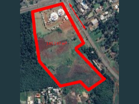 Land in Foz do Iguaçu, the land of Cataratas