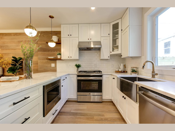 Transform Lives with a Leading Remodeling Business