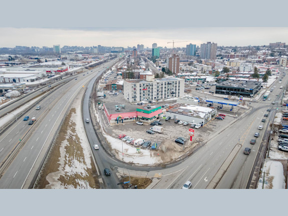 Commercial Building In Gatineau High Visibility