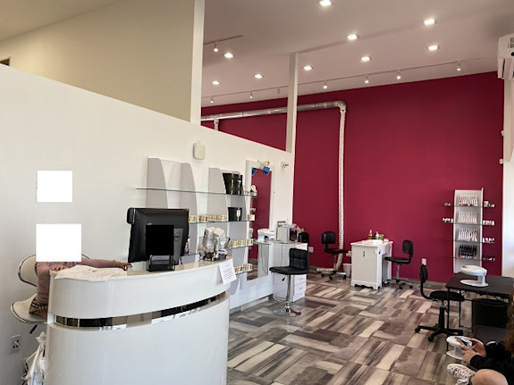 Full Service Beauty Salon - Open Seasonally