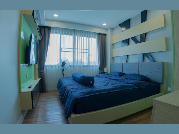 Dusit Grand Park Condominium