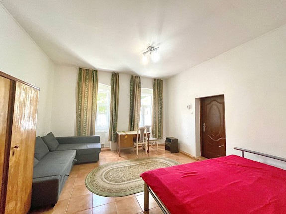 Spacious Guest House (480 Sq.M.) Near Karlovy Vary