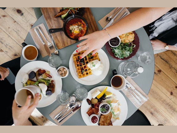 Owner Finan. Absentee-Run Breakfast Biz $40K Down