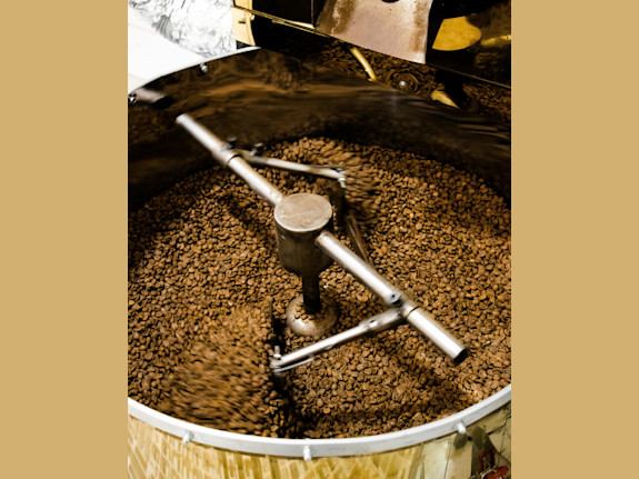 Branded Coffee & Cocoa Manufacturer with National