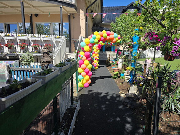 Science Based Kindergarten - Business Presenta