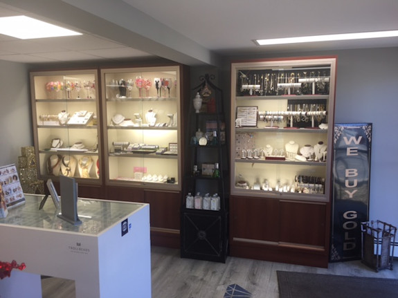 High End Jewelry Store For Sale in New York