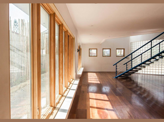 Profitable Wholesale Flooring Business /  Scalable, Low Overhead